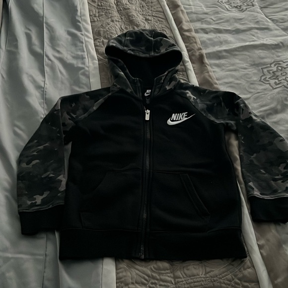 Nike boys sweat jacket size medium 6 - Picture 1 of 2